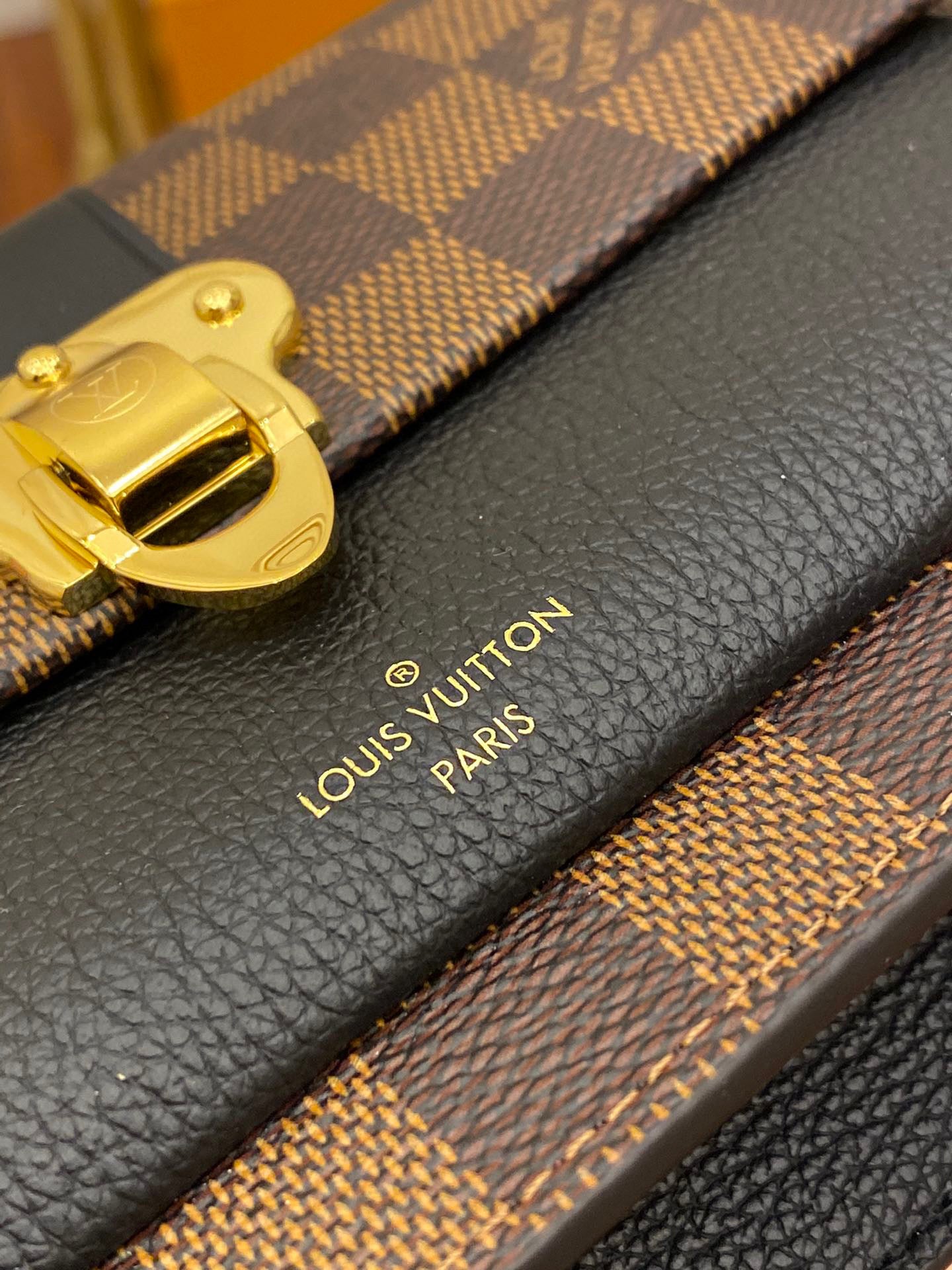 LV Vavin Chain Wallet