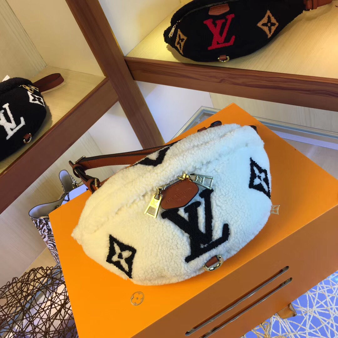 LV Bumbag Monogram