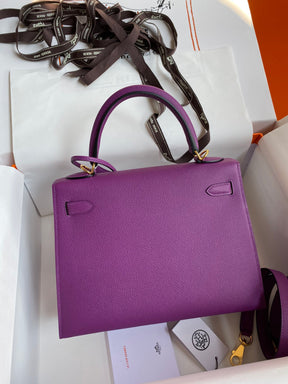 Hermes Kelly Bag ( AVAILABLE IN DIFFERENT COLOURS )