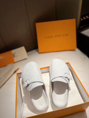 LV Latest Slippers